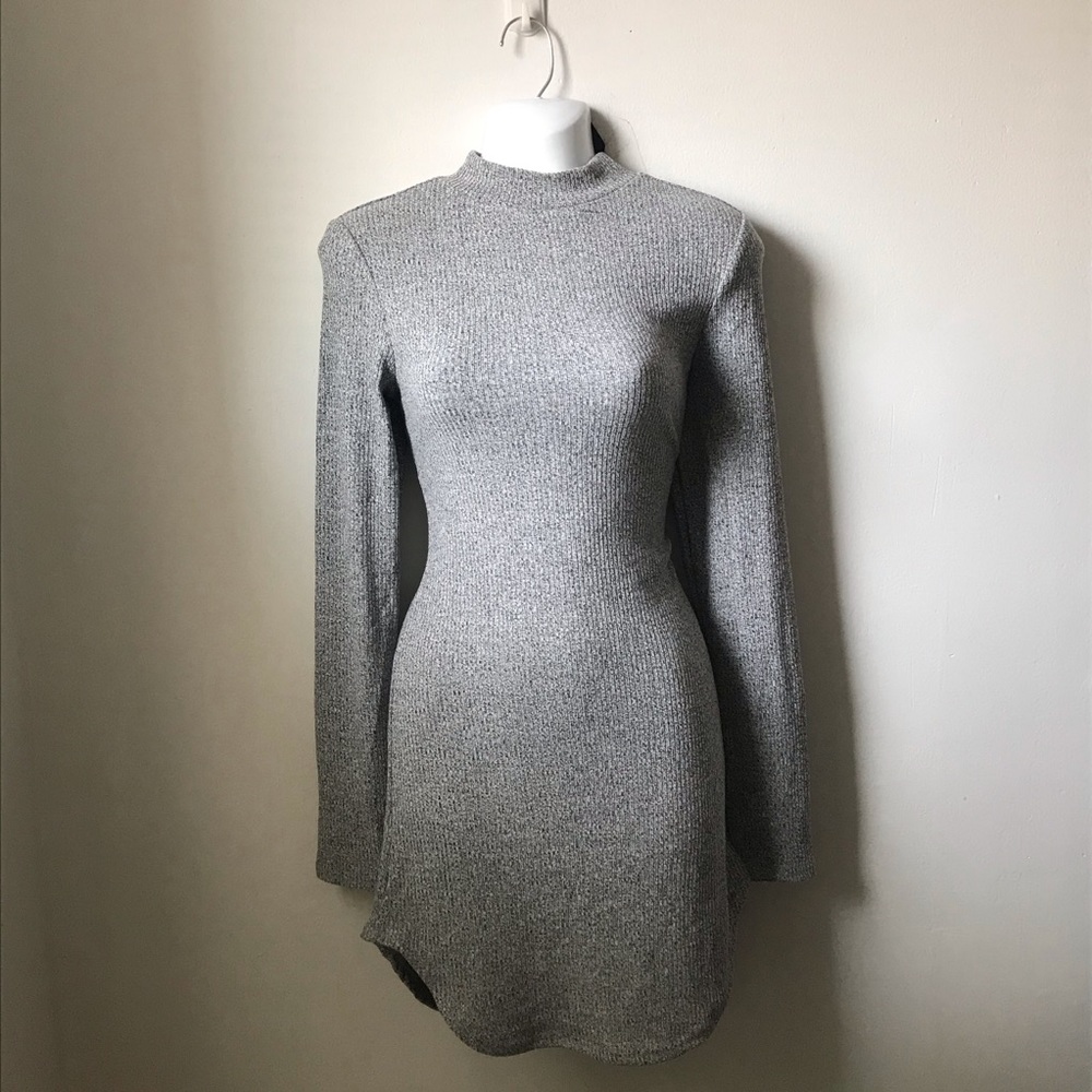 NWT Grey/White Long sleeve Ribbed Dress in Medium